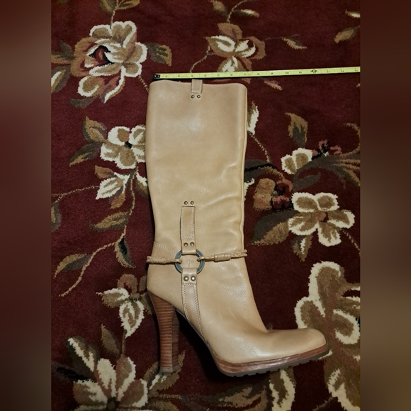 Guess Leather Boots - Picture 6 of 6